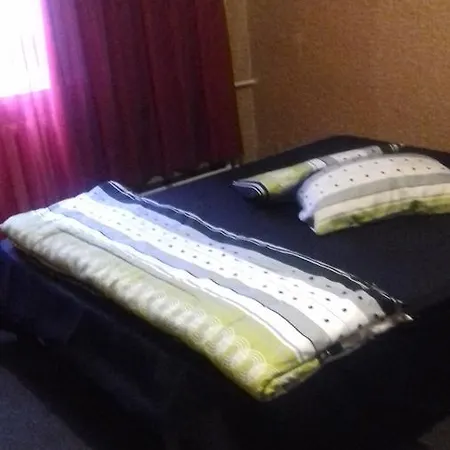 Alex 2 Hostel *